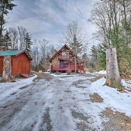 Secluded Johnsburg Retreat With Hot Tub And Fire Pit Villa Exterior photo