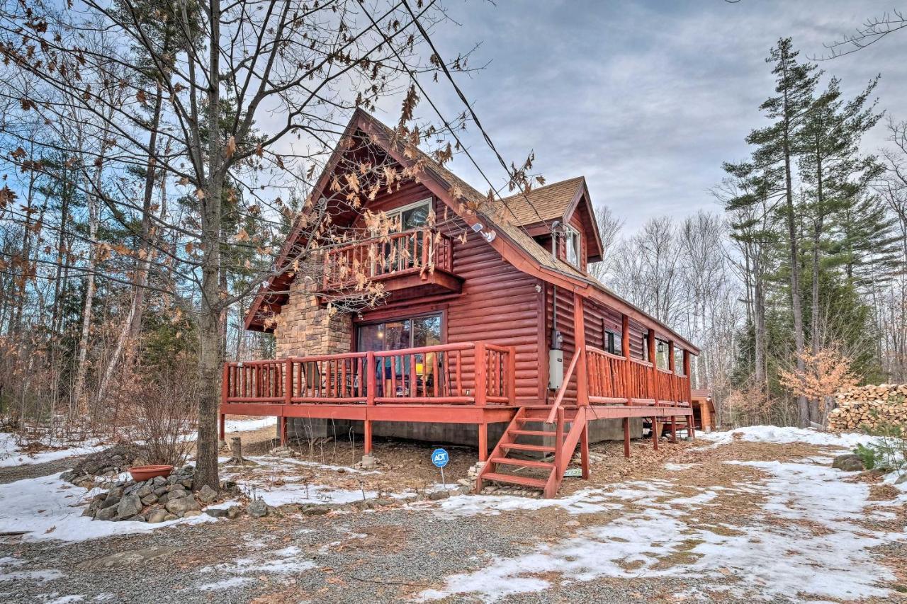 Secluded Johnsburg Retreat With Hot Tub And Fire Pit Villa Exterior photo